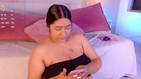 Snapshot of leah_bensoon chatting on 26, 9, 2025 Leah online show from 26, 9, 2025