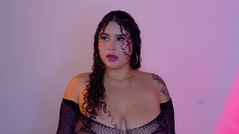 LEAH ANGEL online show from 15, 7, 2026