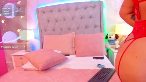 Leah Fontana online show from 25, 1, 2025