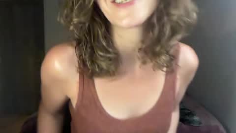 Leah Sparkles online show from 29, 6, 2026