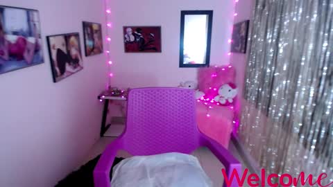 Leandra online show from 25, 2, 2025