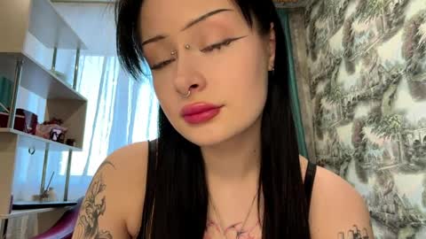 Snapshot of leanorabollman chatting on 29, 3, 2026 Kiki online show from 29, 3, 2026