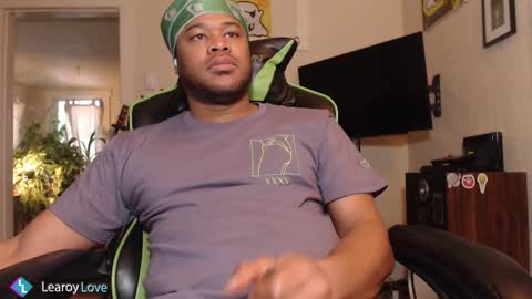 Snapshot of learoy chatting on 19, 2, 2025 Learoy online show from 19, 2, 2025