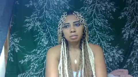 Snapshot of leatianaa chatting on 4, 7, 2026 leatianaa online show from 4, 7, 2026