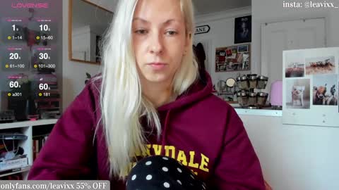 LeaVixx online show from 11, 12, 2024