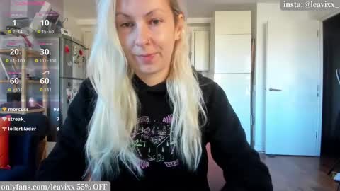 LeaVixx online show from 24, 10, 2025