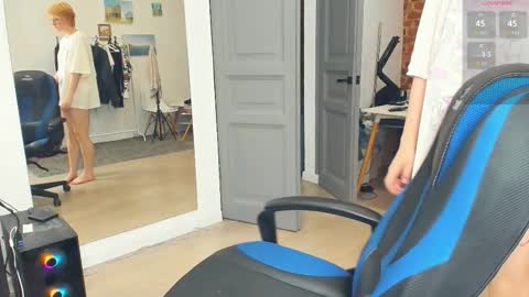 I am Melisa. Im new here. This is my first day online show from 30, 11, 2025