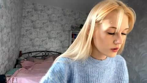 Snapshot of leealaya chatting on 17, 4, 2026 Kate online show from 17, 4, 2026