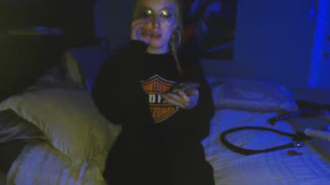Snapshot of leeloo827944 chatting on 26, 1, 2025 alleycat online show from 26, 1, 2025