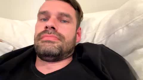 Snapshot of leexxx_69 chatting on 29, 10, 2025 leexxx_69 online show from 29, 10, 2025