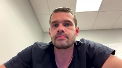 Snapshot of leexxx_69 chatting on 5, 11, 2025 leexxx_69 online show from 5, 11, 2025