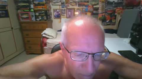 Snapshot of leezamm1132 chatting on 12, 5, 2026 leezamm1132 online show from 12, 5, 2026