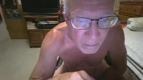 Snapshot of leezamm1132 chatting on 4, 6, 2026 leezamm1132 online show from 4, 6, 2026