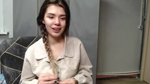 Snapshot of legenda_liya chatting on 4, 11, 2025 Liya online show from 4, 11, 2025