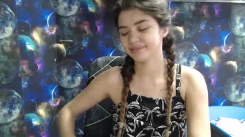 Snapshot of legenda_liya chatting on 13, 11, 2025 Liya online show from 13, 11, 2025