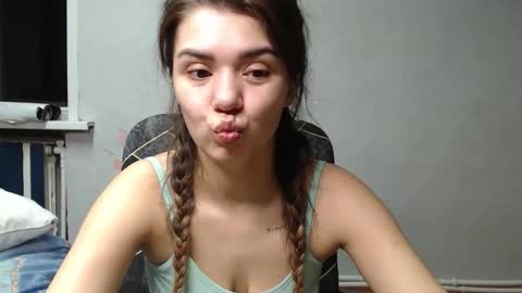 Snapshot of legenda_liya chatting on 15, 11, 2025 Liya online show from 15, 11, 2025