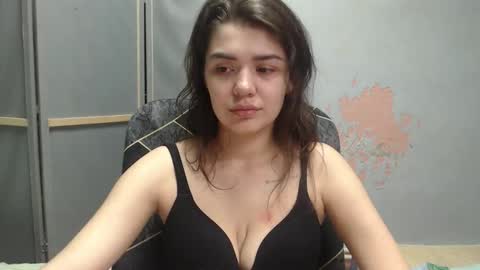 Snapshot of legenda_liya chatting on 26, 11, 2025 Liya online show from 26, 11, 2025