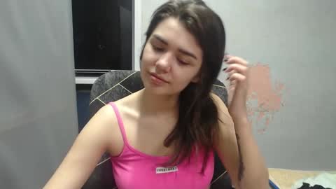 Snapshot of legenda_liya chatting on 2, 12, 2025 Liya online show from 2, 12, 2025