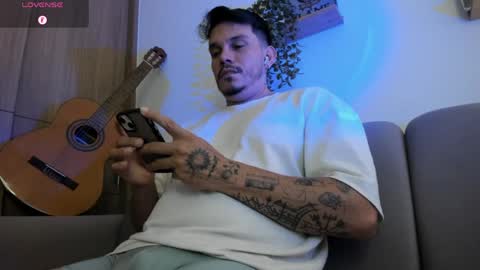 Alejandro online show from 12, 4, 2026