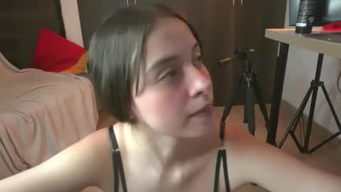 Snapshot of leiaah__ chatting on 16, 5, 2026 Leah online show from 16, 5, 2026