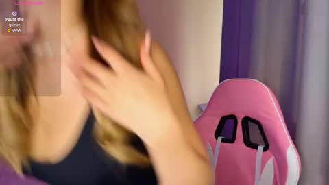 leiakiss online show from 4, 7, 2026