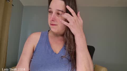 Snapshot of leiaswift chatting on 30, 12, 2024 Leia Swift online show from 30, 12, 2024