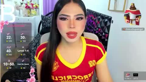 Snapshot of leighottie chatting on 17, 11, 2025 leighottie online show from 17, 11, 2025