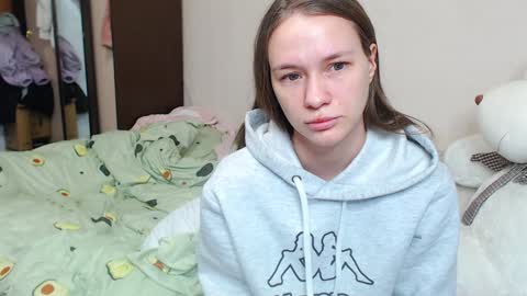 Snapshot of leila_bambi_ chatting on 21, 1, 2025 leila_bambi_ online show from 21, 1, 2025