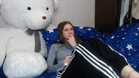 Snapshot of leila_bambi_ chatting on 29, 1, 2025 leila_bambi_ online show from 29, 1, 2025