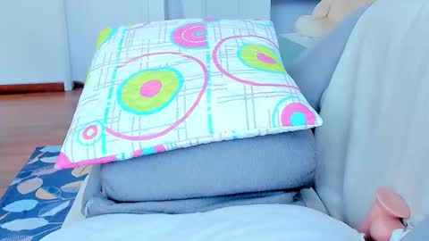   online show from 21, 12, 2025