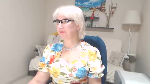 Leila Kinky online show from 3, 12, 2024