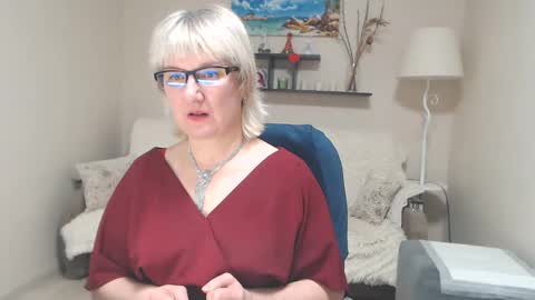 Leila Kinky online show from 17, 2, 2025