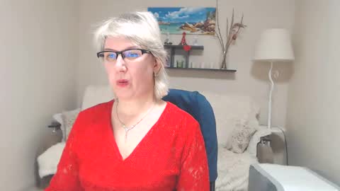 Leila Kinky online show from 18, 2, 2025