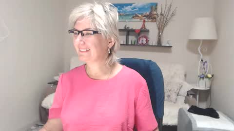 Leila Kinky online show from 26, 9, 2025