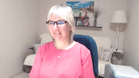 Leila Kinky online show from 17, 4, 2026