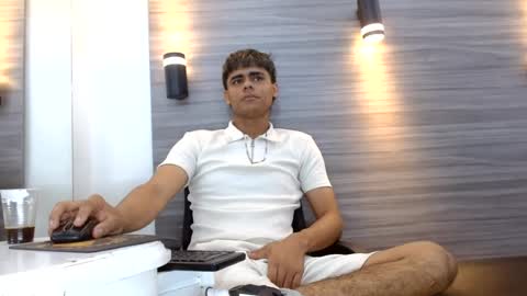 lelehott01 online show from 23, 6, 2026