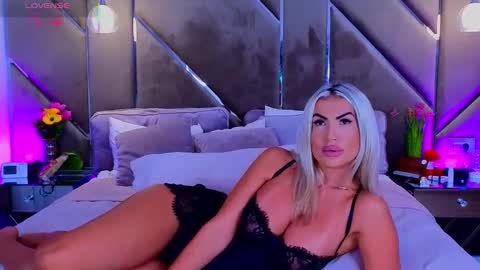 Snapshot of lellie_ chatting on 10, 9, 2025 Carlaa online show from 10, 9, 2025