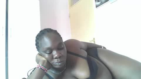 Snapshot of lemon_girl90 chatting on 31, 10, 2025 lemon_girl90 online show from 31, 10, 2025