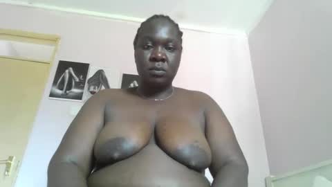 Snapshot of lemon_girl90 chatting on 2, 11, 2025 lemon_girl90 online show from 2, 11, 2025