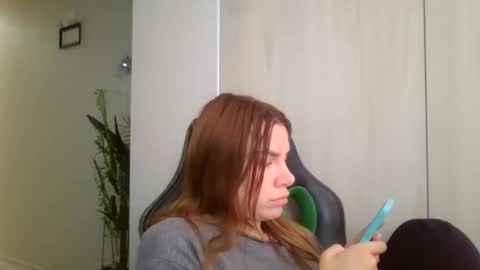 lena6122000 online show from 30, 9, 2025