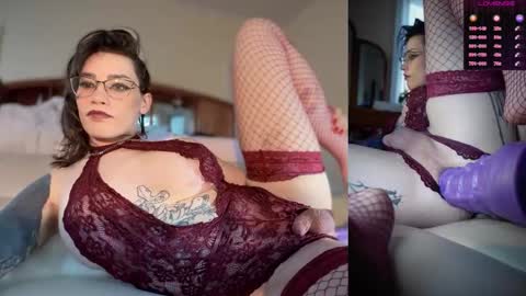 Snapshot of lena_vesper chatting on 3, 10, 2025 Lena Vesper online show from 3, 10, 2025