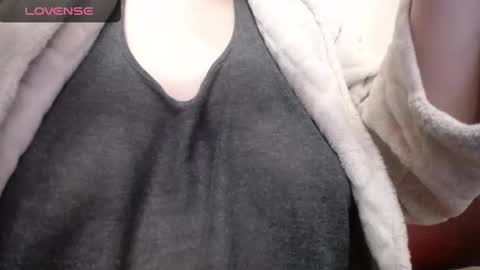 lenagolden online show from 30, 1, 2025