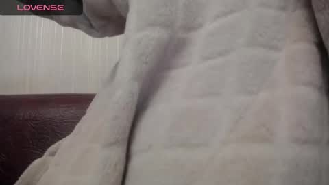 lenagolden online show from 13, 2, 2025