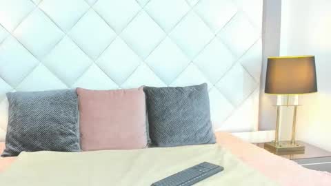 Snapshot of lenalaurent chatting on 14, 10, 2025 lena laurent online show from 14, 10, 2025