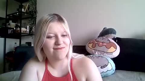 Snapshot of lenasecret19 chatting on 4, 3, 2026 Lena online show from 4, 3, 2026