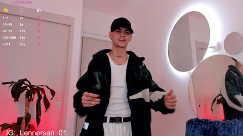 Lenner INDEPENDENT MODEL online show from 25, 1, 2025