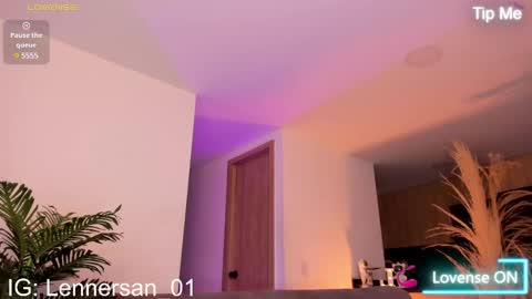 Lenner INDEPENDENT MODEL online show from 24, 2, 2025