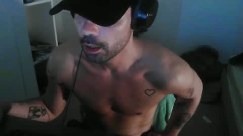 Snapshot of leo1991lol chatting on 10, 1, 2025 leo1991lol online show from 10, 1, 2025