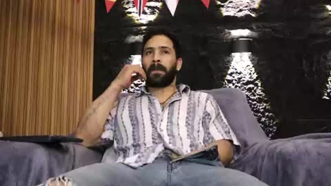 Snapshot of leo_diaz01 chatting on 29, 6, 2026 Leo Diaz online show from 29, 6, 2026
