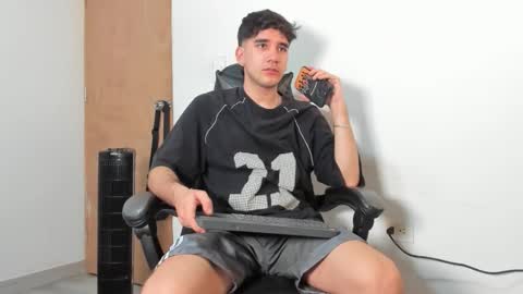 Leo Jones online show from 14, 12, 2025